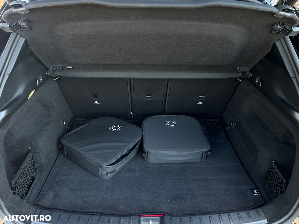 Mercedes-Benz GLA 250 e - 26