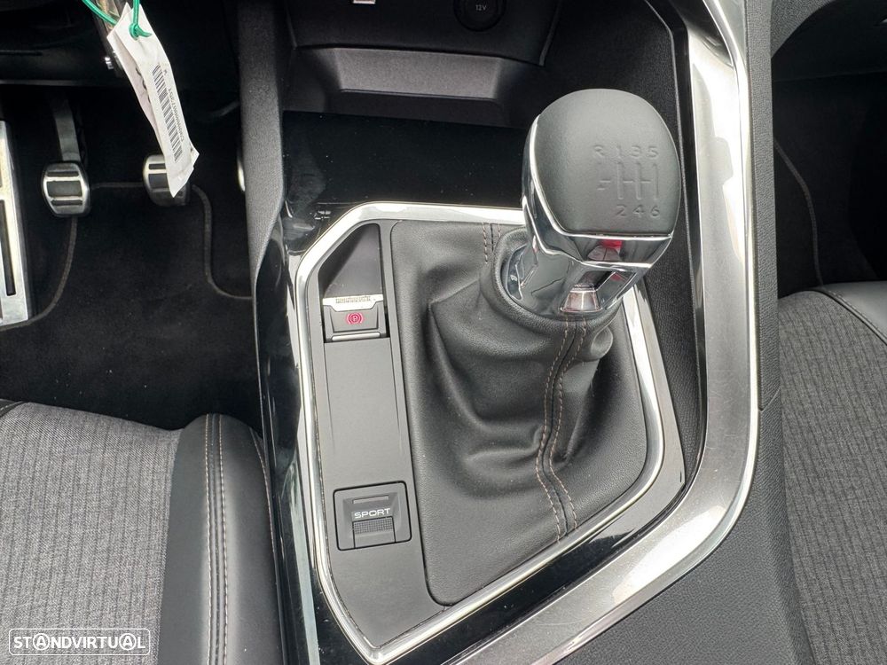Peugeot 3008 1.6 BlueHDi GT Line - 29