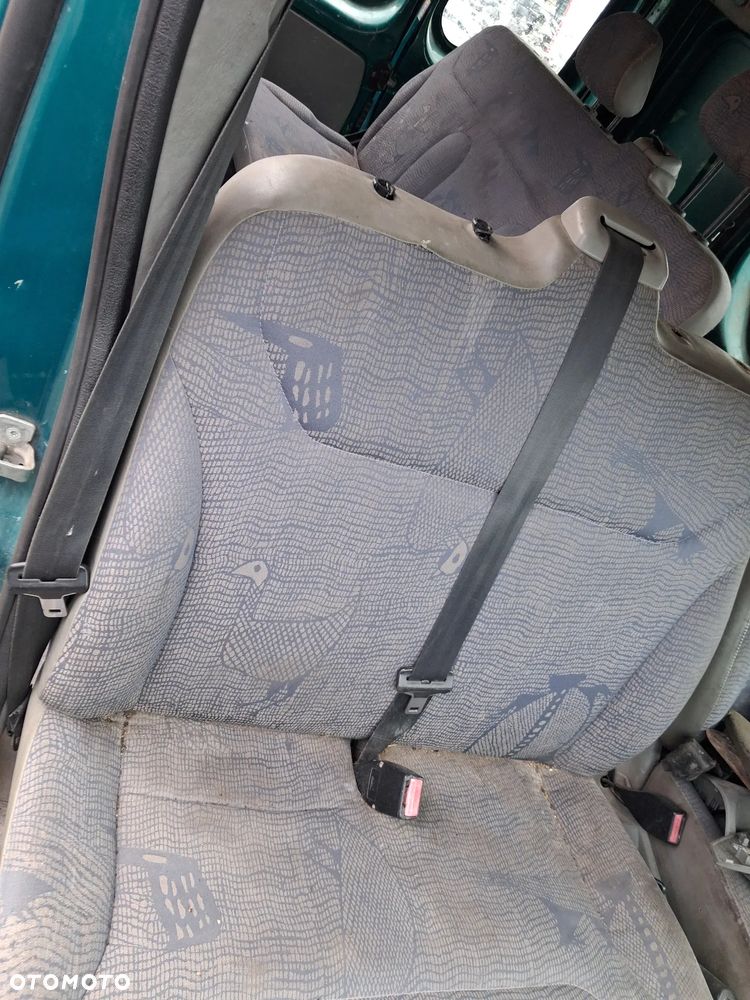 Renault Traffic 2 Opel Vivaro 01-14 kanapa ława pasażera fotel podwójny stelaż mocowanie pas bezpieczeństwa KOMPLETNA - 2
