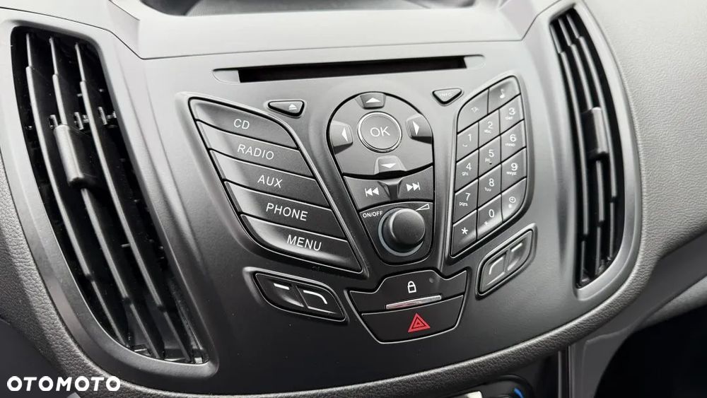 Ford Kuga 2.0 TDCi 2x4 Titanium - 23