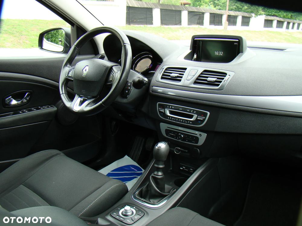 Renault Megane 1.6 16V 110 LIMITED - 17