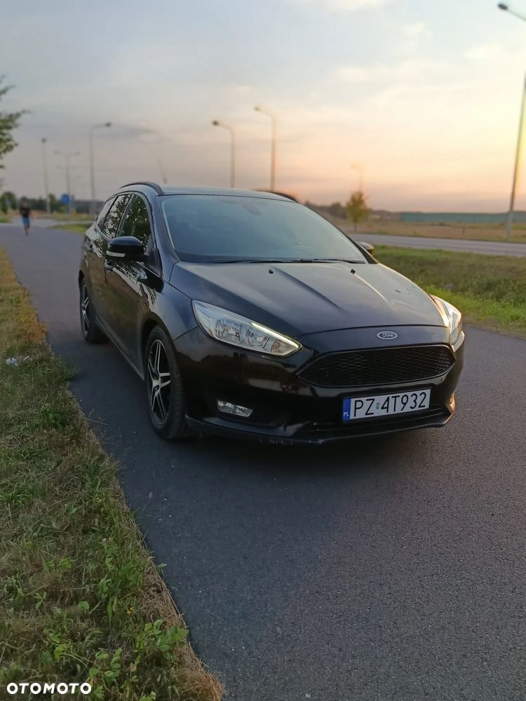 Ford Focus Turnier 1.0 EcoBoost Start-Stopp-System TITANIUM - 5