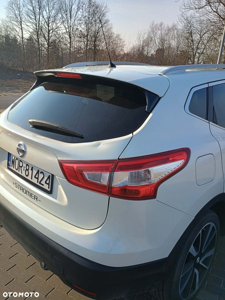 Nissan Qashqai 1.6 DCi Xtronic TEKNA - 4