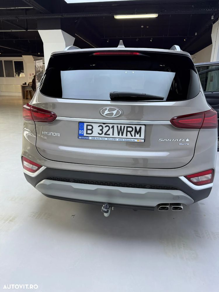 Hyundai Santa Fe 2.2 CRDi 4WD 8AT Luxury - 11