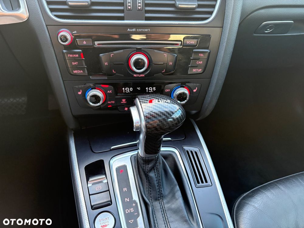Audi A4 Limousine - 15