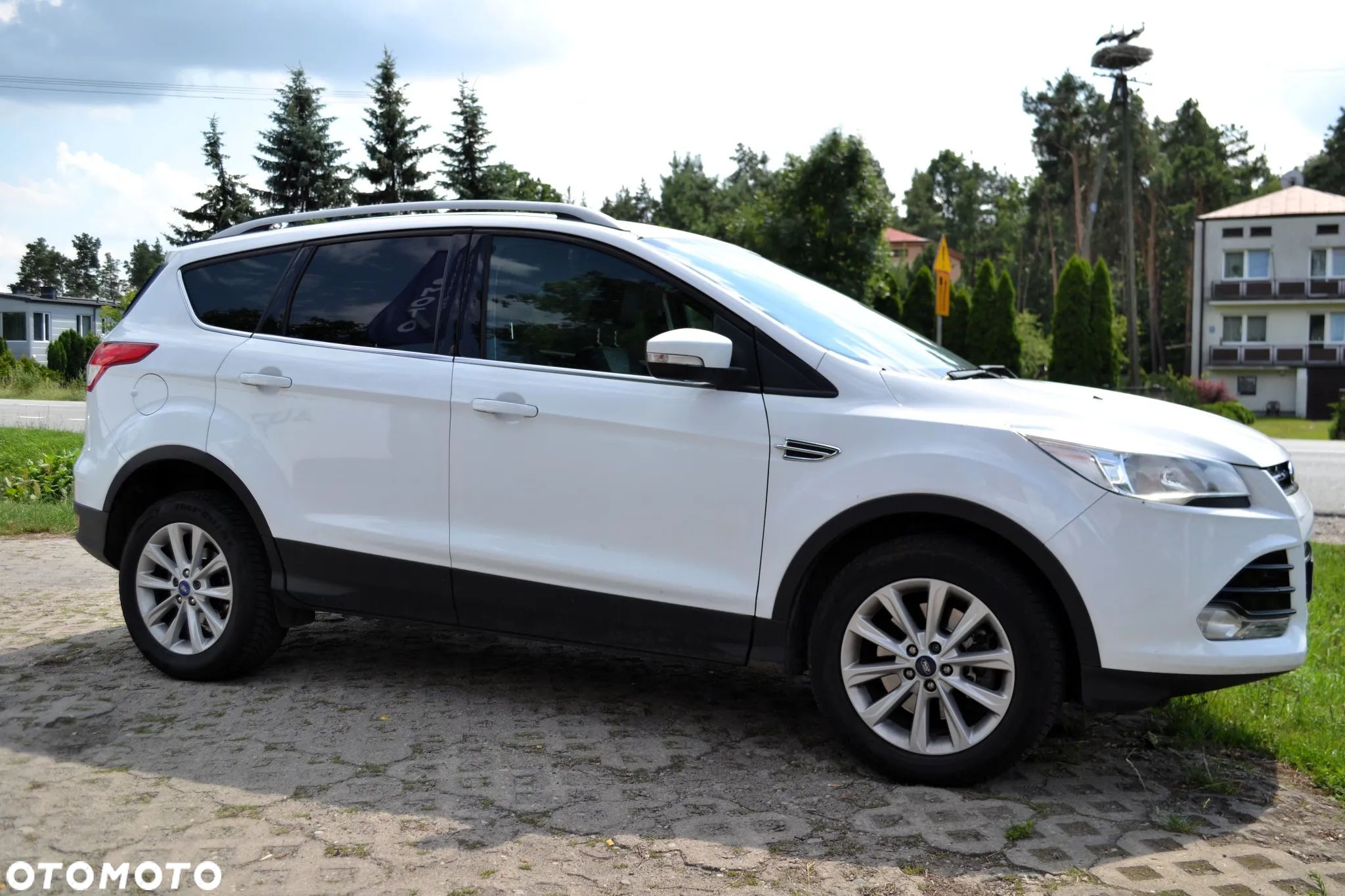 Ford Kuga 2.0 TDCi 2x4 Titanium - 1