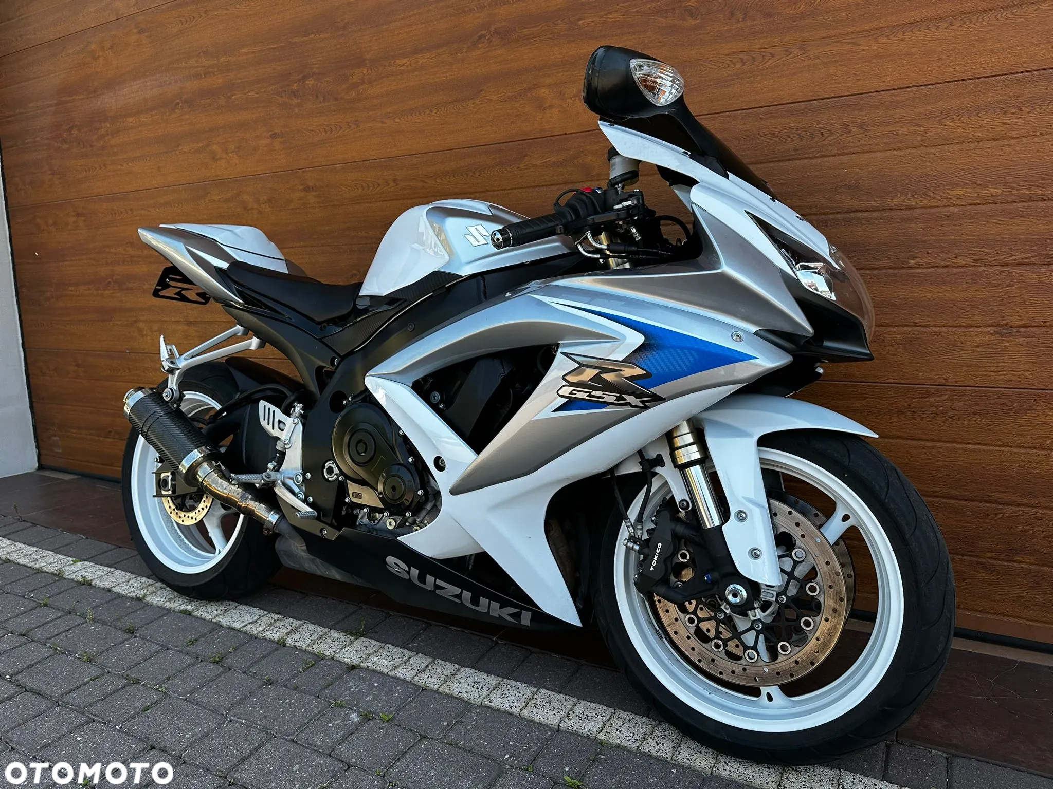 Suzuki GSX-R - 6