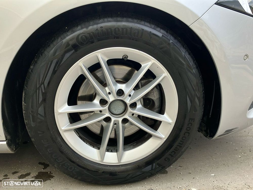 Mercedes-Benz A 180 d Style Plus Aut. - 10