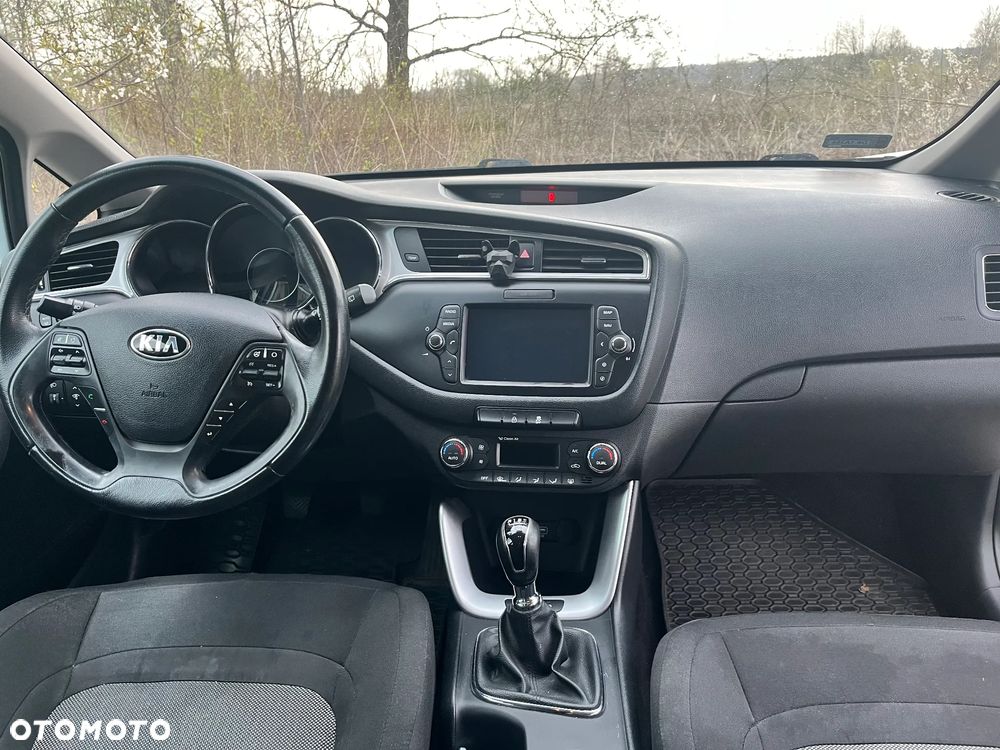 Kia Ceed 1.6 GDI L - 12