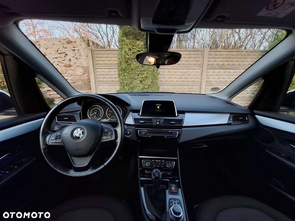 BMW Seria 2 218d xDrive Luxury Line - 37