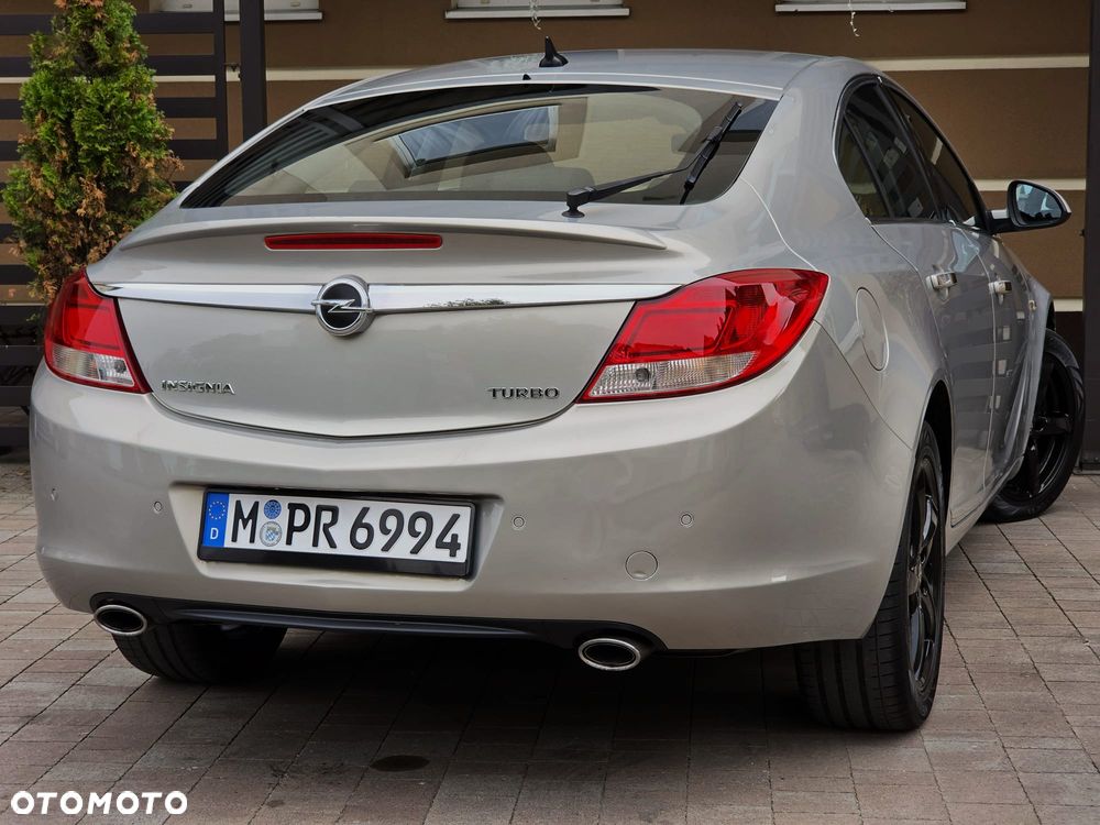 Opel Insignia 2.0 Turbo Cosmo - 3