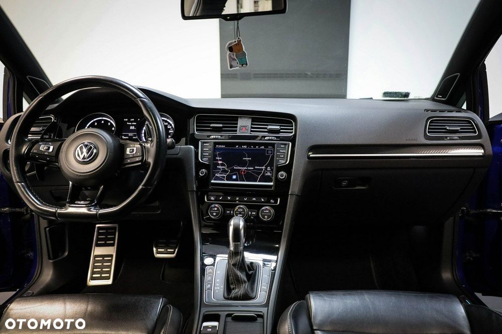Volkswagen Golf - 19