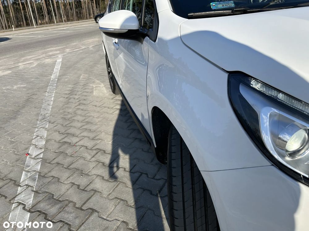 Peugeot 2008 1.5 BlueHDi Active S&S - 11