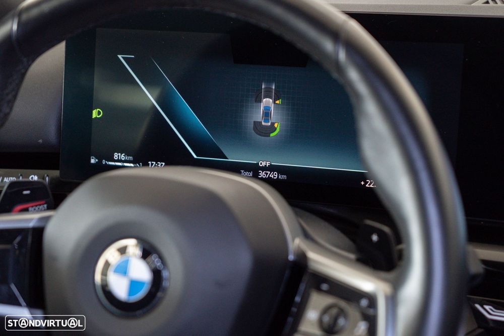 BMW 520 d Pack Desportivo M - 14