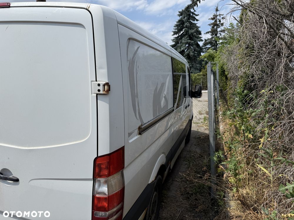 Mercedes-Benz Sprinter - 4