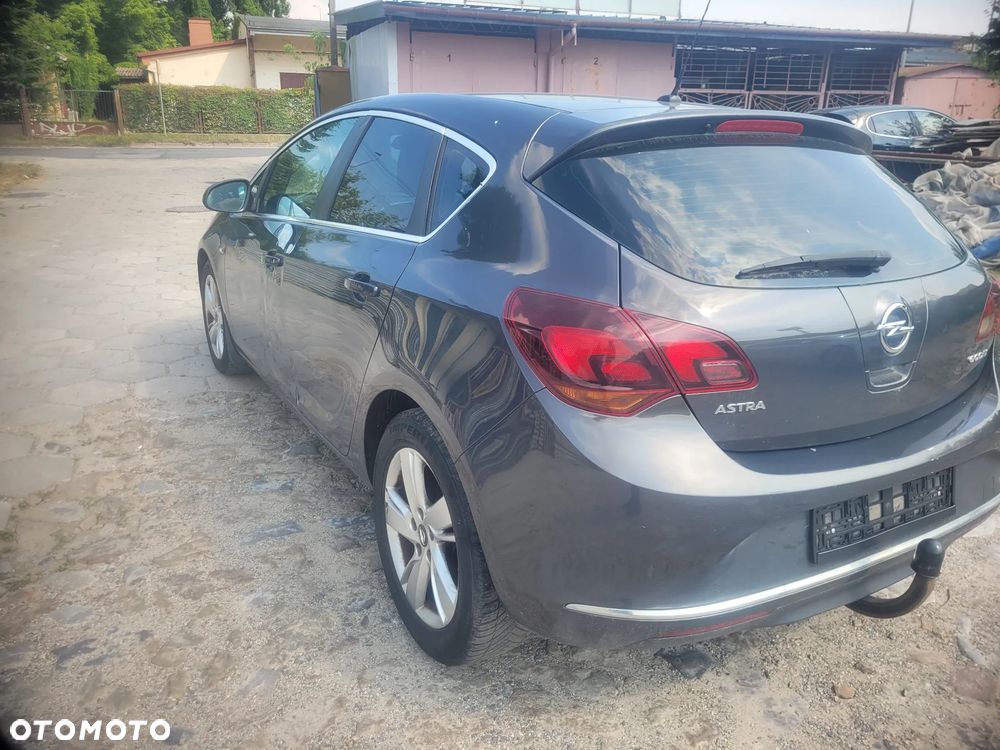 Opel Astra 1.7 CDTI DPF ecoFLEX Start/Stop Exklusiv - 4