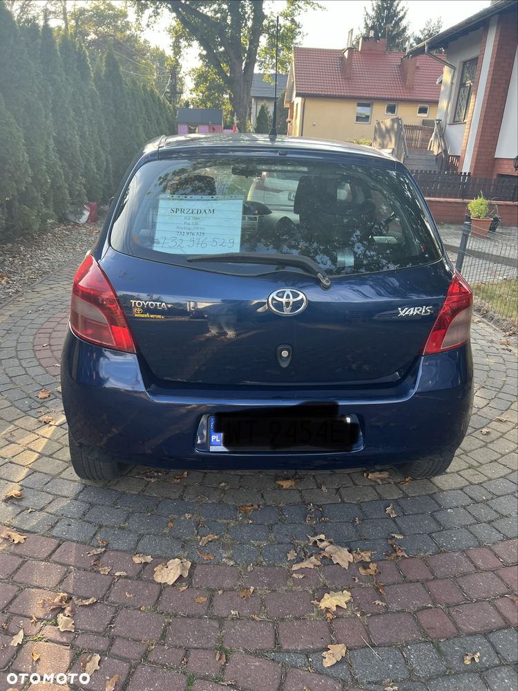 Toyota Yaris - 4