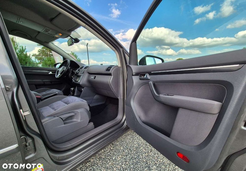 Volkswagen Touran - 7