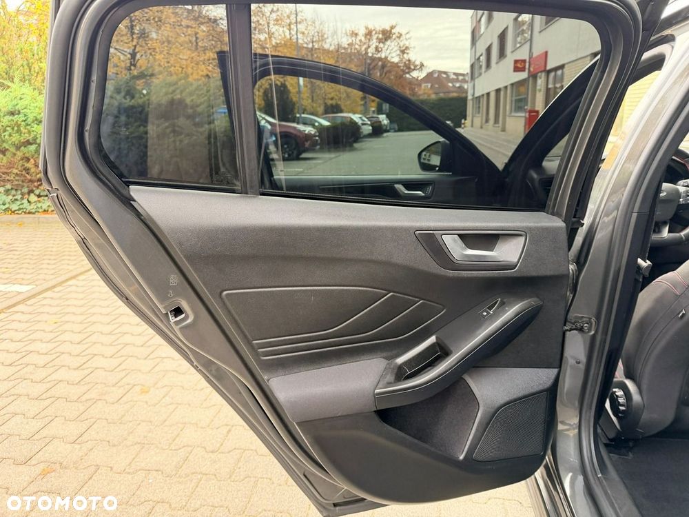 Ford Focus - 20