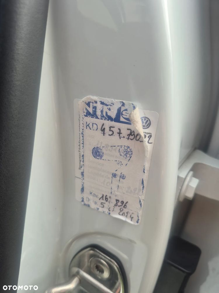 Volkswagen Golf - 25