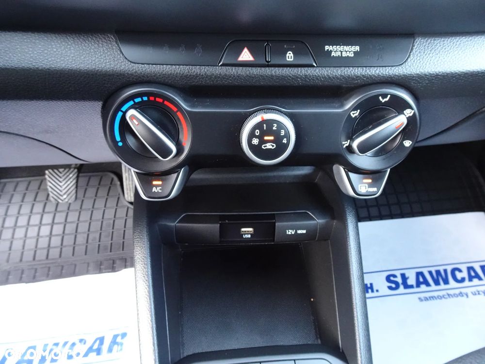 Kia Stonic 1.0 T-GDI M - 28