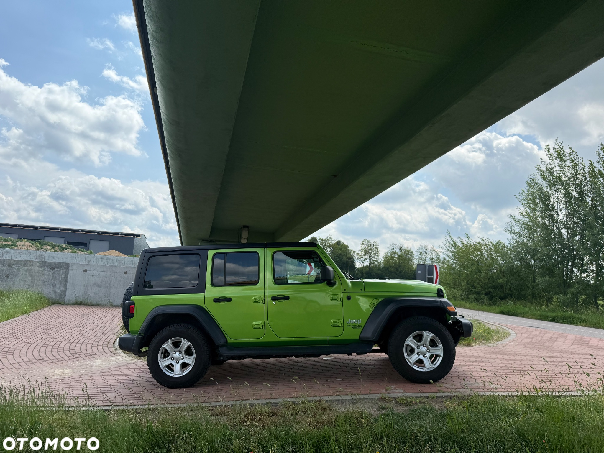 Jeep Wrangler - 14