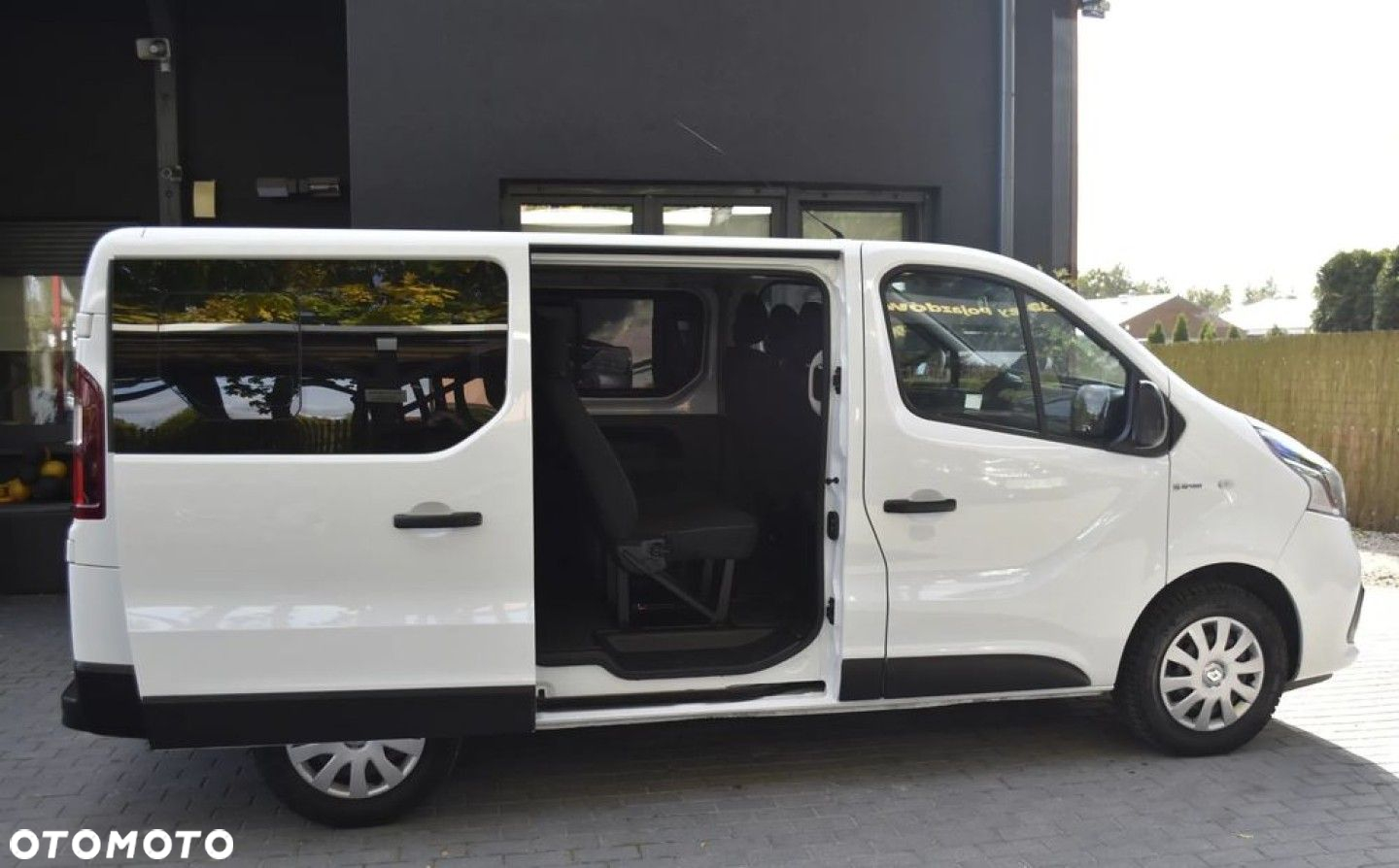 Renault Trafic - 22