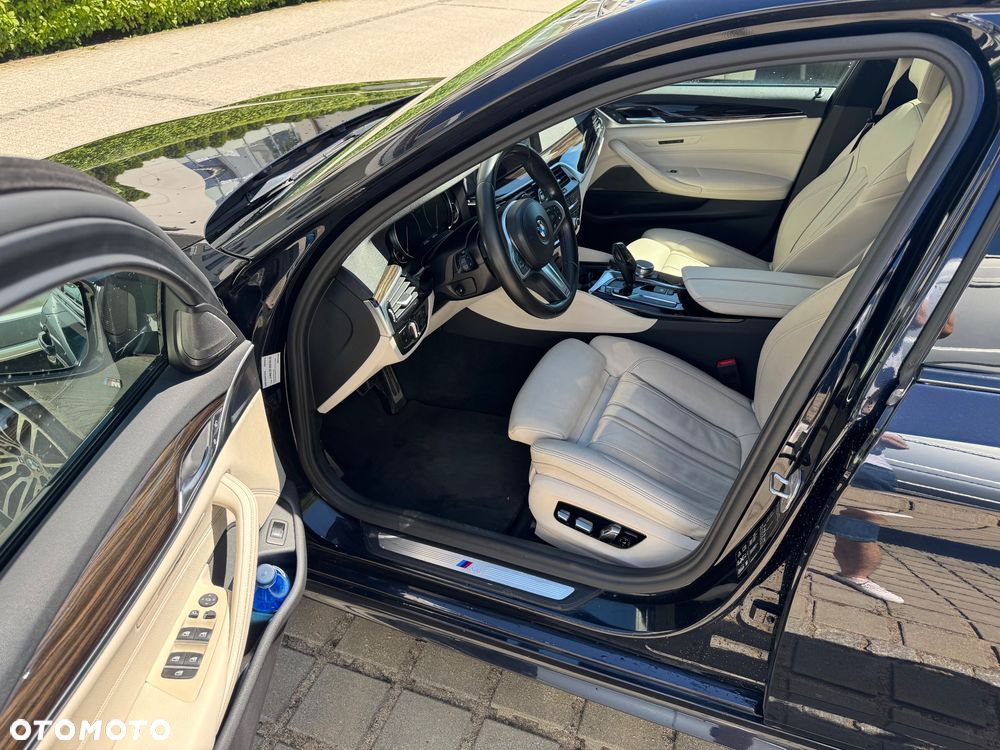 BMW Seria 5 530i xDrive M Sport sport - 9