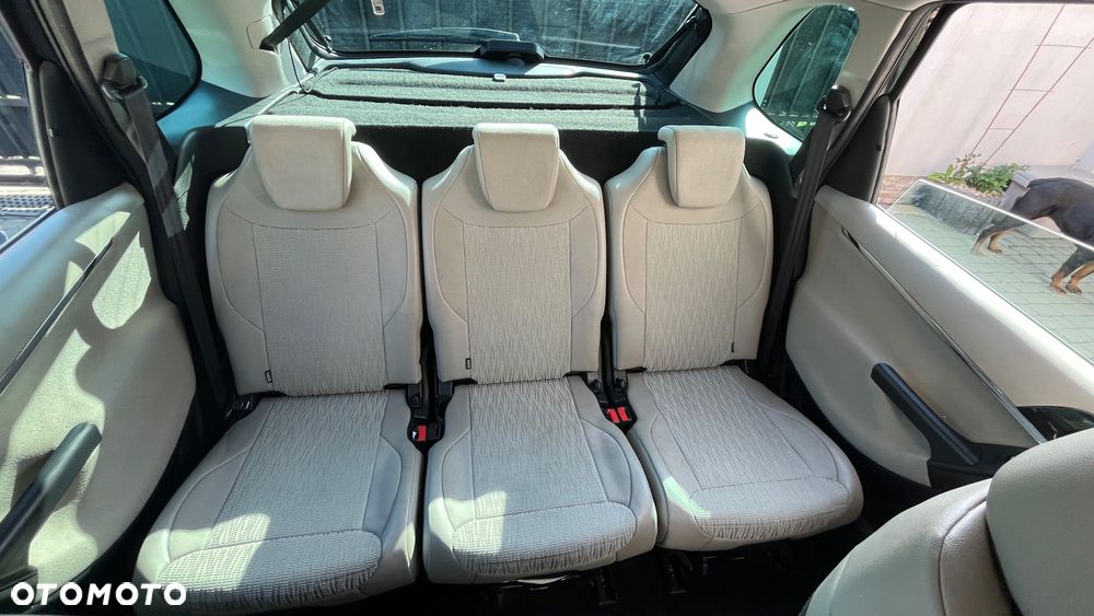 Citroën C4 Picasso - 16