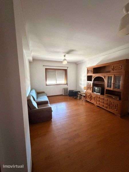 Apartamento T2 para Arrendamento - Grande imagem: 2/7