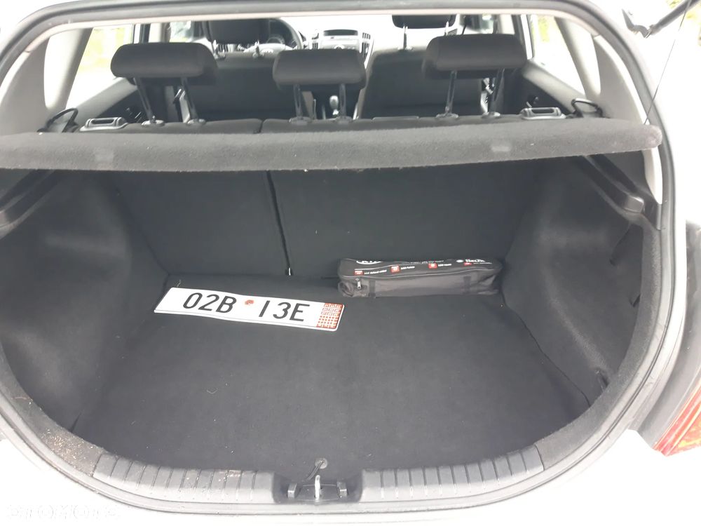 Kia Ceed 1.4 CVVT Attract - 9