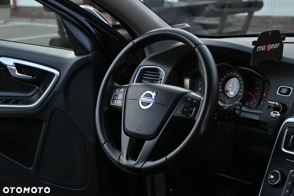 Volvo V60 D3 Geartronic Momentum - 6