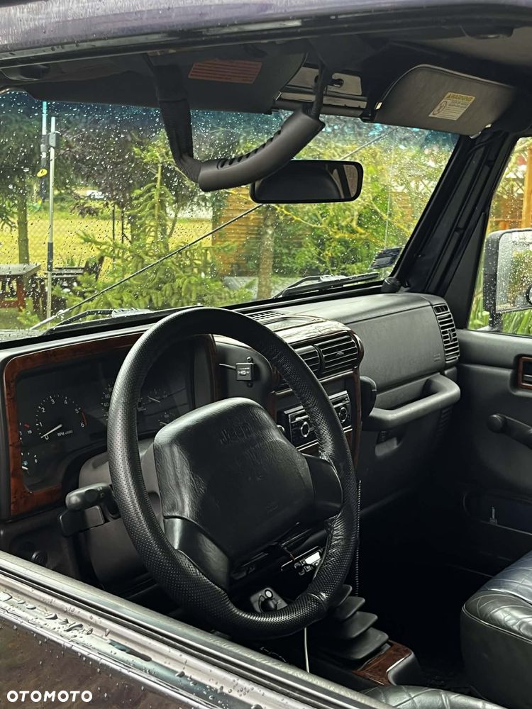 Jeep Wrangler 2.5 Sport - 8