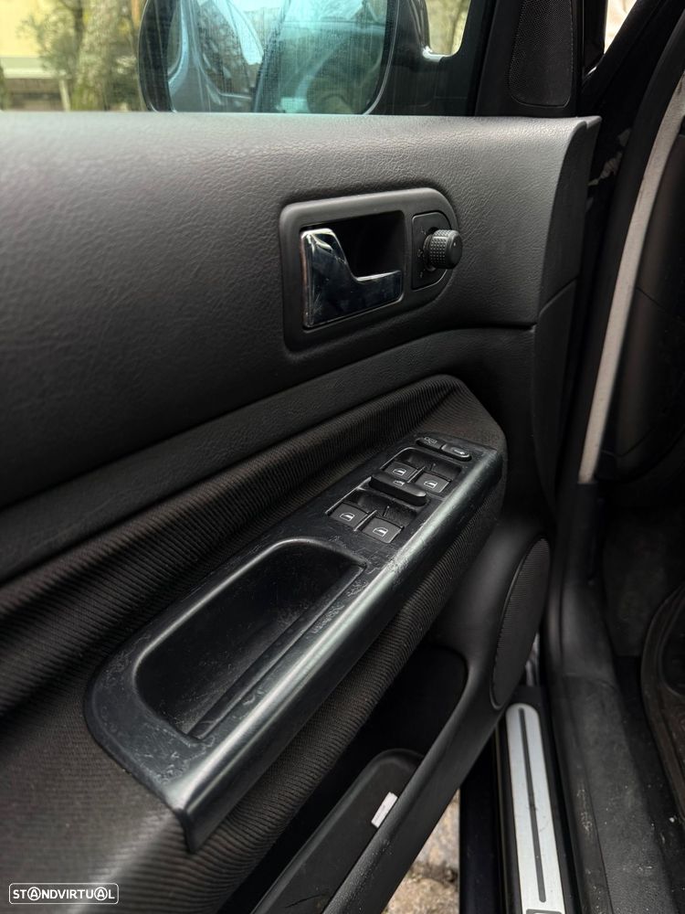 VW Golf 1.4i Confortline - 5