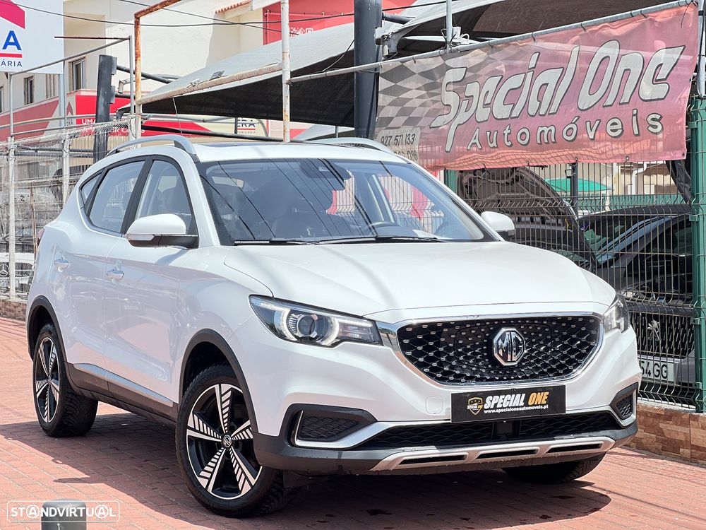 MG ZS Luxury - 1