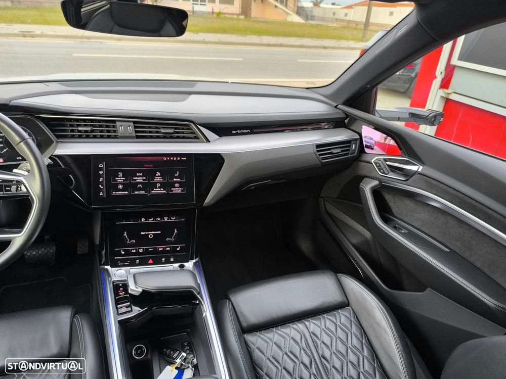 Audi e-tron 55 quattro S line - 41