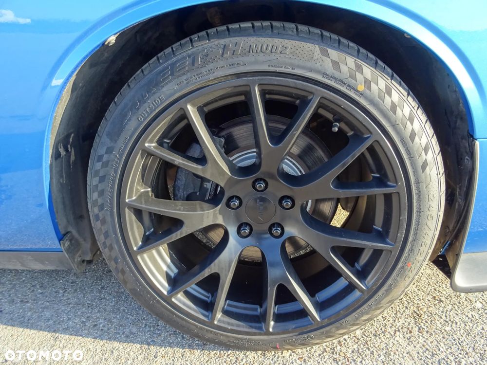 Dodge Challenger - 34