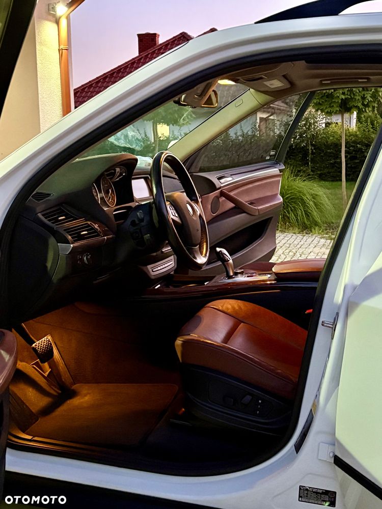 BMW X5 3.5i xDrive - 13