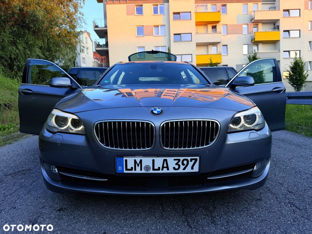 BMW Seria 5 520d Sport-Aut - 11