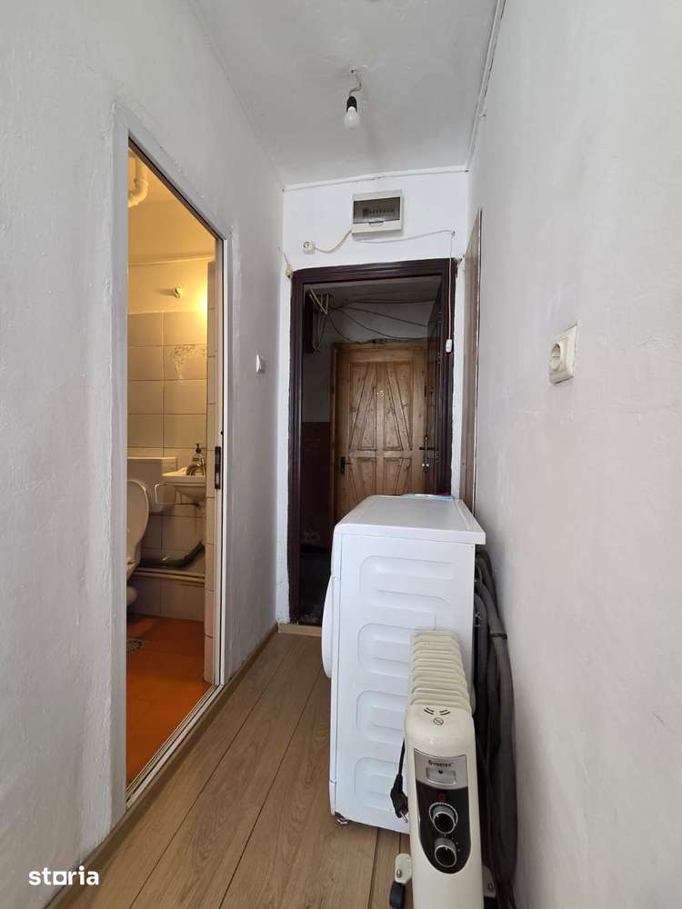 GARSONIERA 10mp, PENNY-POLITIE, etajul 3 din 4,( Zona cu acces ușor) - Imagine principală: 4/6