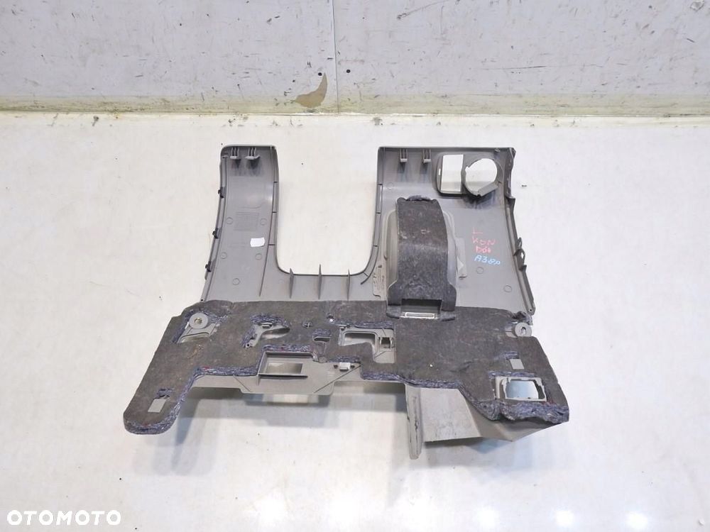 OSŁONA KONSOLI POD KIEROWNICE AUDI A3 8P - 3