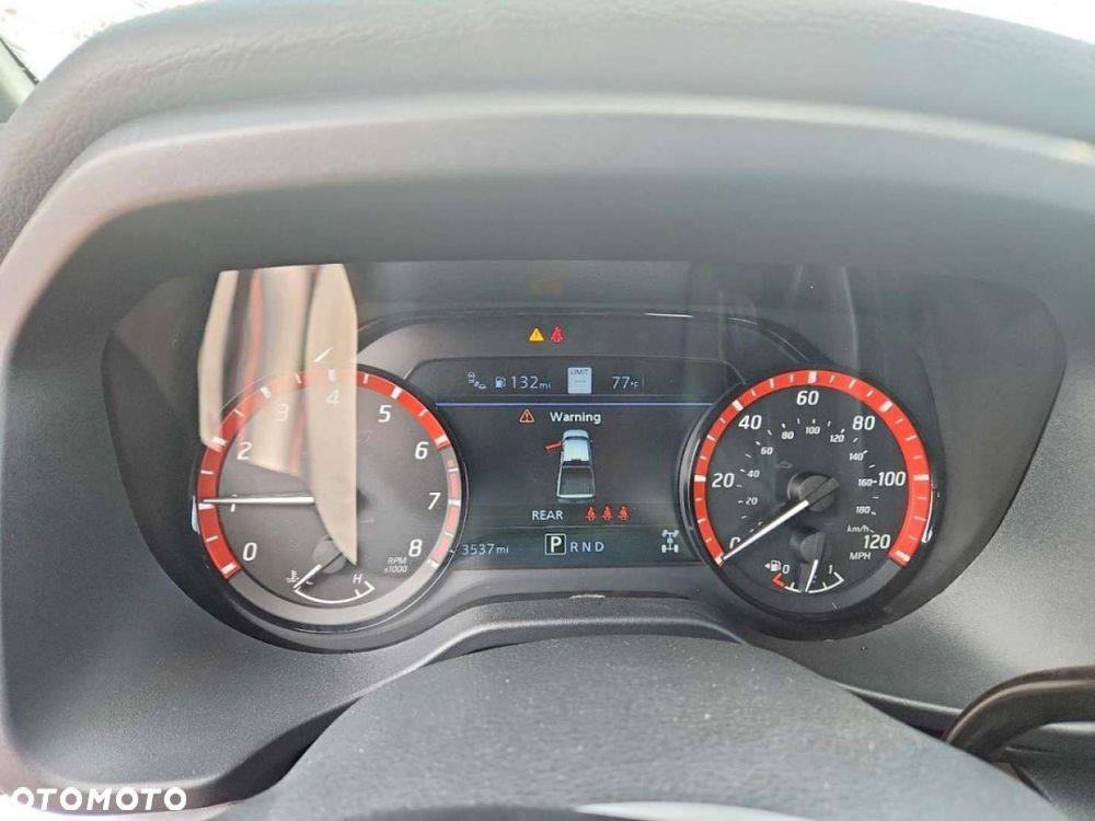Nissan Titan - 10