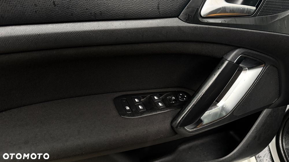 Peugeot 308 HDi FAP 110 Premium - 28