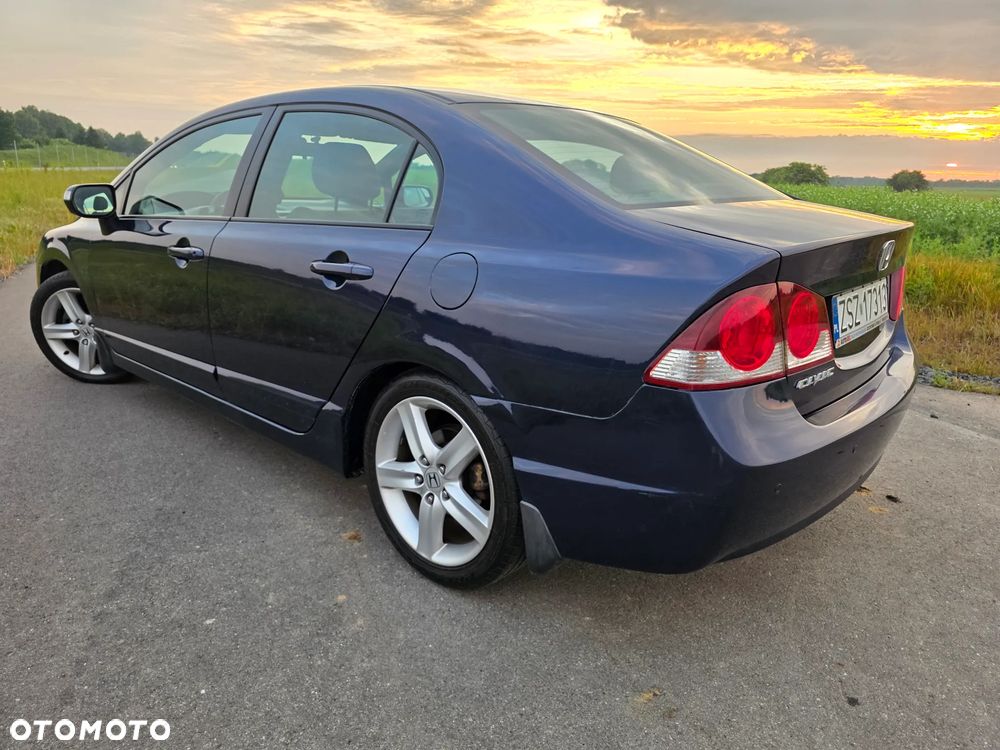 Honda Civic 1.8 Comfort - 5