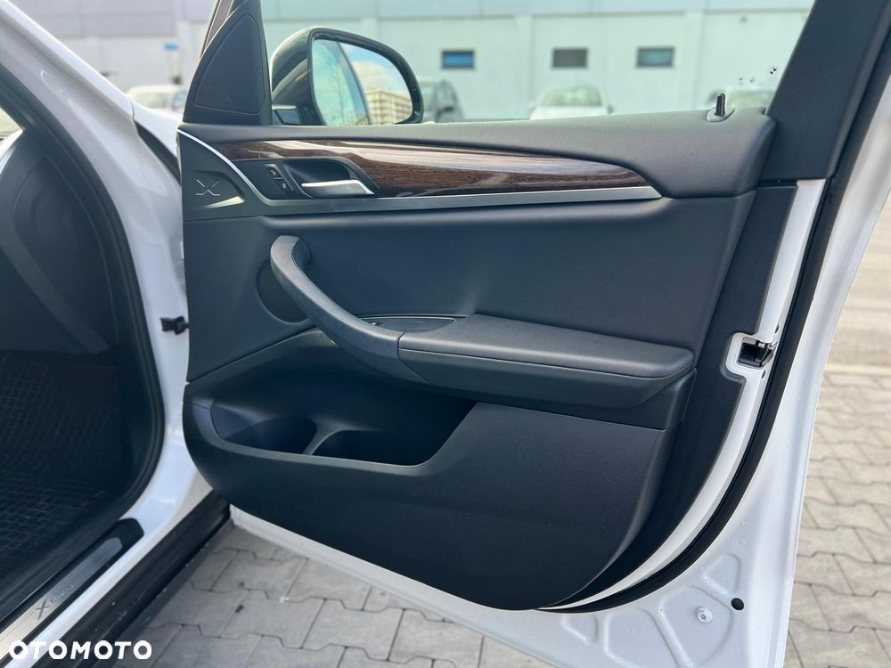 BMW X3 - 11