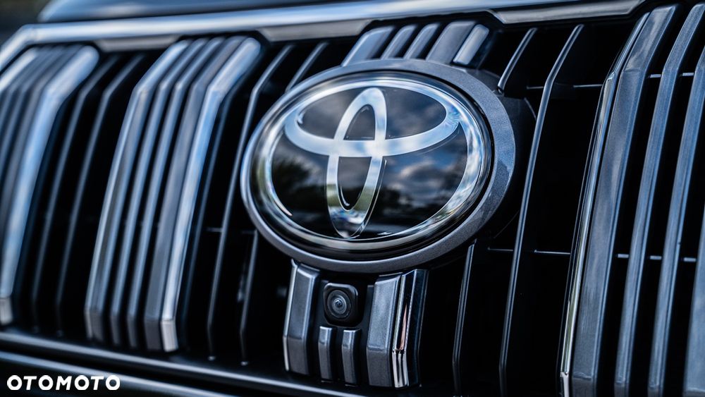 Toyota Land Cruiser LC 2.8 D-4D Invincible - 4