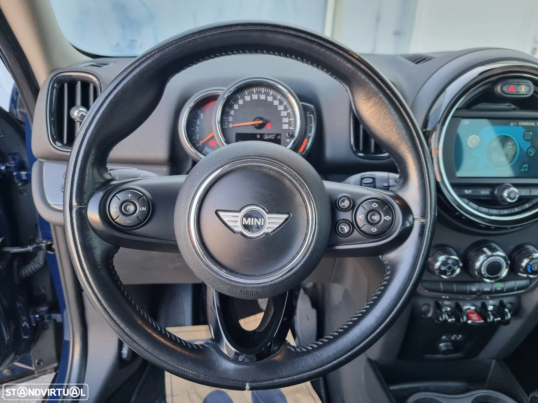 MINI Countryman One D - 11