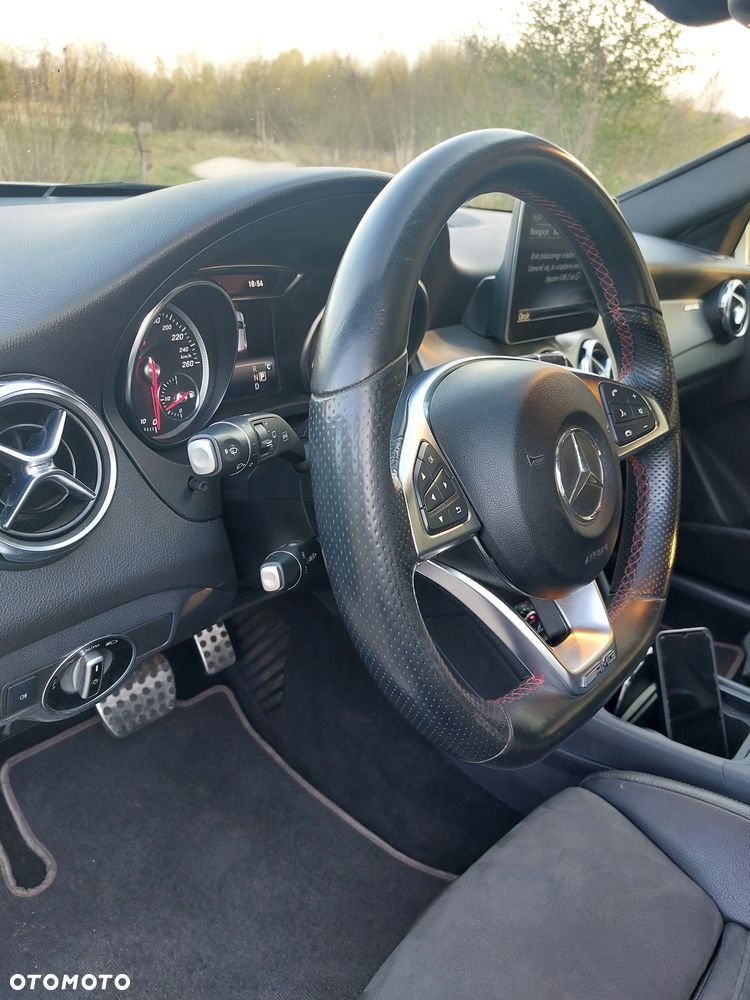 Mercedes-Benz GLA 180 d 7G-DCT AMG Line - 8