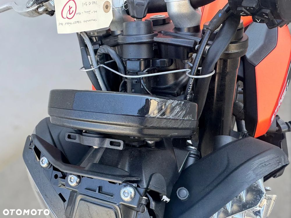 Triumph Street Triple - 15