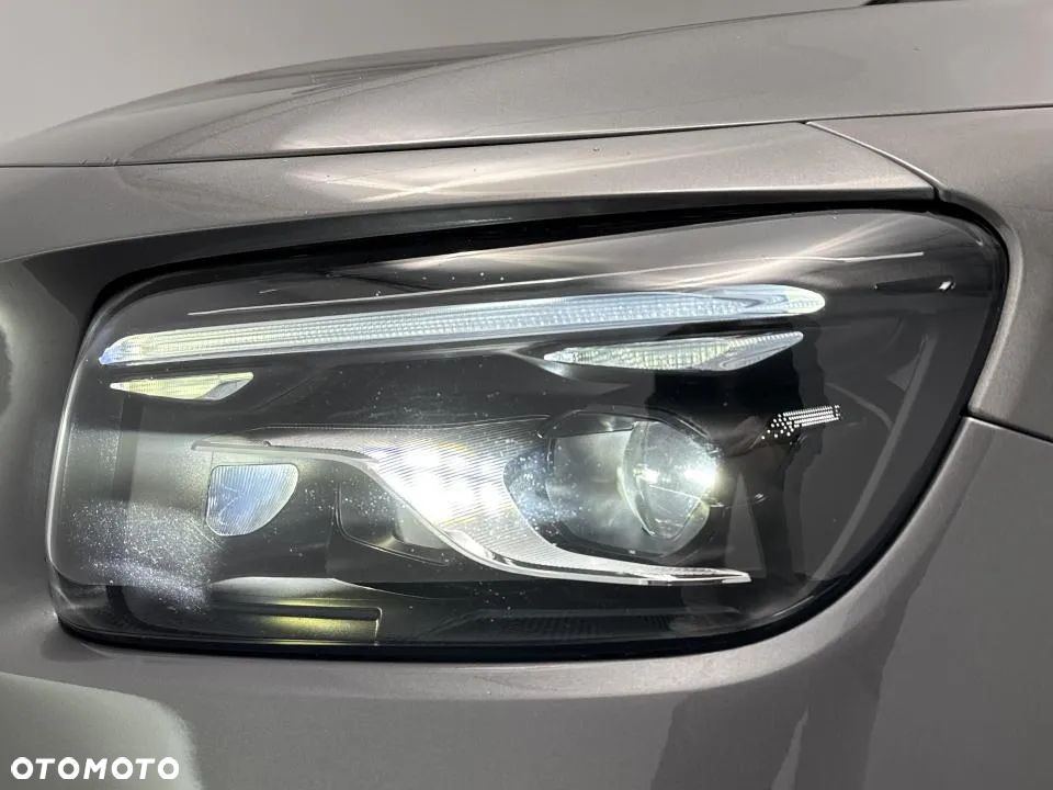 Mercedes-Benz GLB 200 d 4-Matic AMG Line 8G-DCT - 26